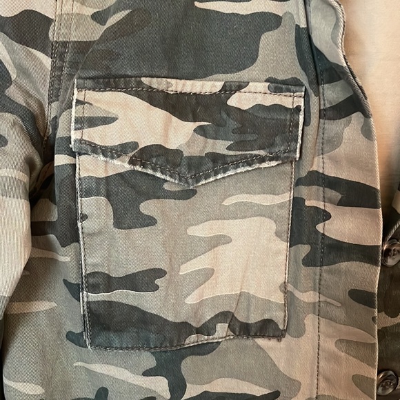 Mustard seed camo jacket - Picture 3 of 6